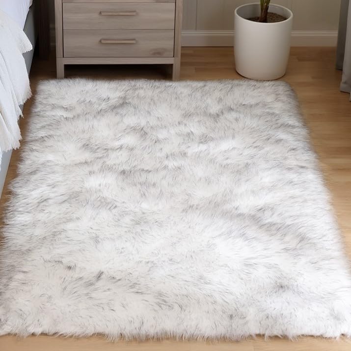 Goolela White Fluffy Faux Fur Rug for Bedroom Faux Sheepskin Rug 2x3 White Fuzzy Furry Bedside Carpet Dining Room Playroom Dorm Small Washable Rectangle
