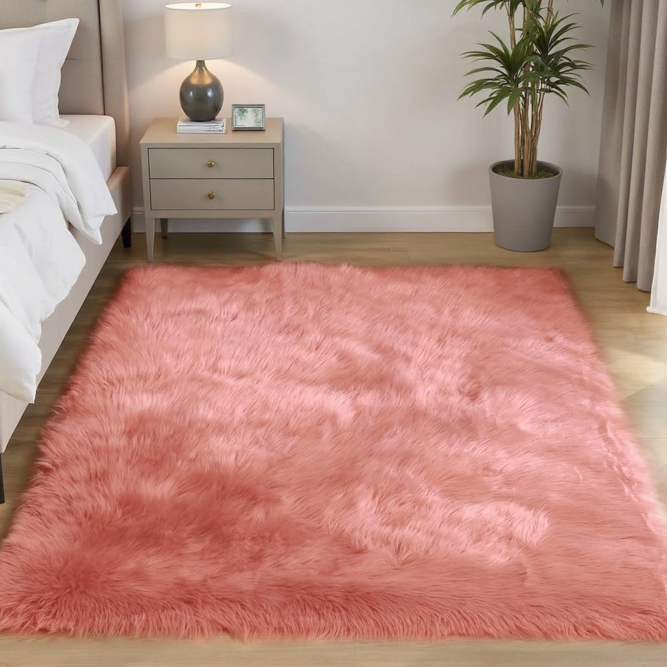 Goolela White Fluffy Faux Fur Rug for Bedroom Faux Sheepskin Rug 2x3 White Fuzzy Furry Bedside Carpet Dining Room Playroom Dorm Small Washable Rectangle