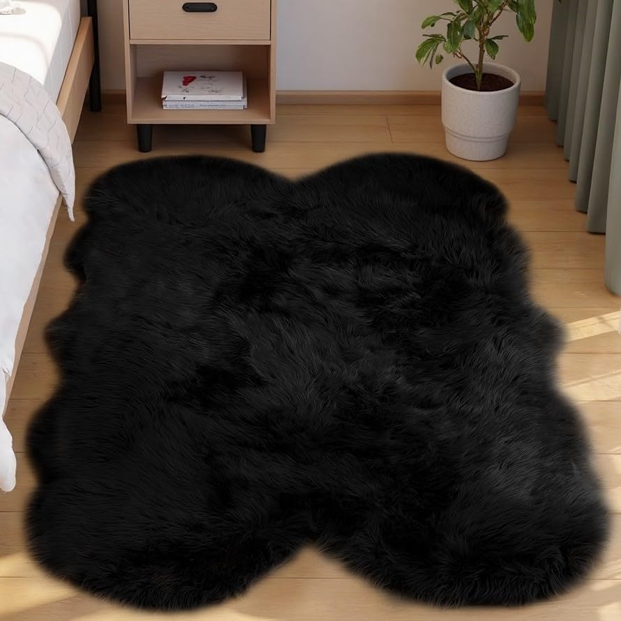 Goolela White Fluffy Faux Fur Rug for Bedroom Faux Sheepskin Rug 2x3 White Fuzzy Furry Bedside Carpet Dining Room Playroom Dorm Small Washable Rectangle