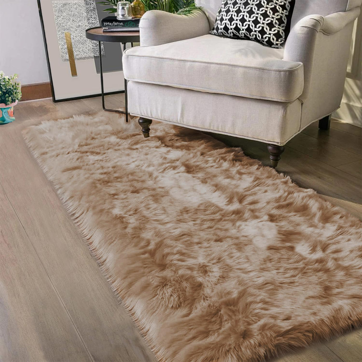 Latepis White Sheepskin Rug 2x3 Faux Fur Sheepskin Rug for Living Room Fluffy Washable Rugs for Bedroom Luxury Room Decor Furry Rugs Rectangle