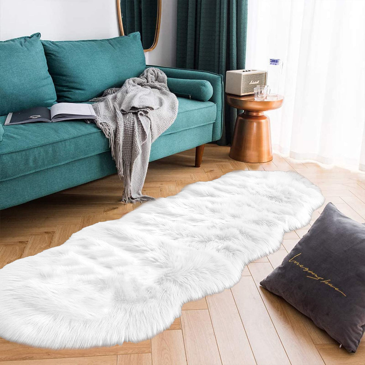 Latepis White Sheepskin Rug 2x3 Faux Fur Sheepskin Rug for Living Room Fluffy Washable Rugs for Bedroom Luxury Room Decor Furry Rugs Rectangle