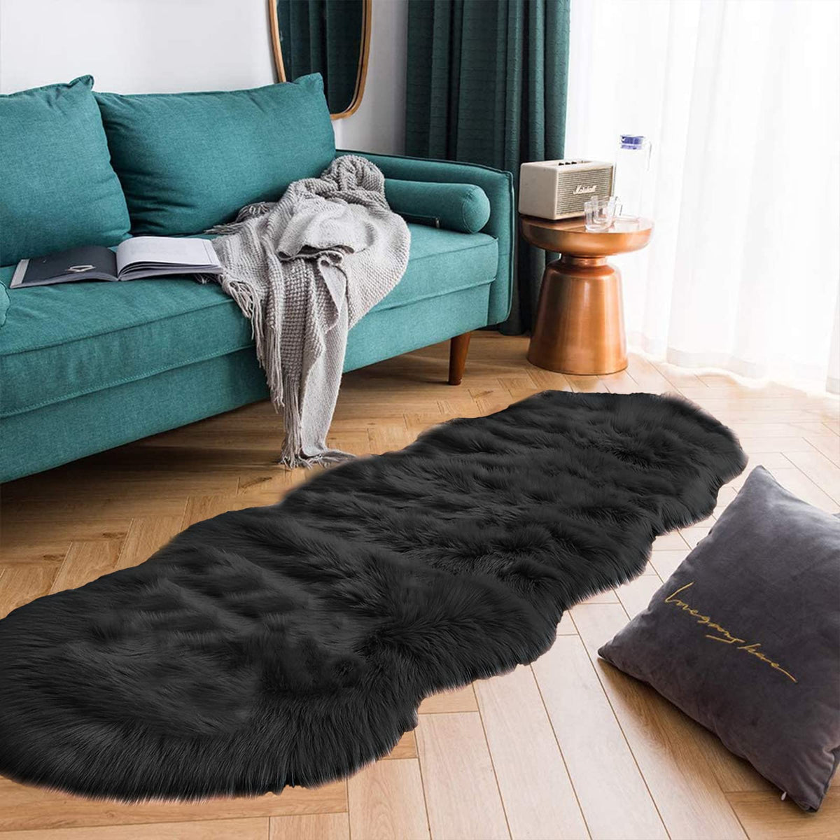 Latepis White Sheepskin Rug 2x3 Faux Fur Sheepskin Rug for Living Room Fluffy Washable Rugs for Bedroom Luxury Room Decor Furry Rugs Rectangle