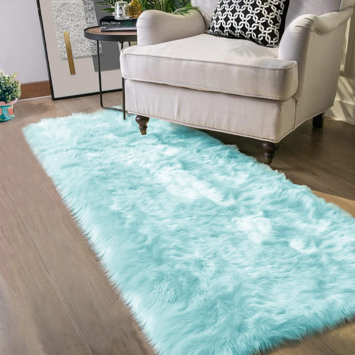 Latepis White Sheepskin Rug 2x3 Faux Fur Sheepskin Rug for Living Room Fluffy Washable Rugs for Bedroom Luxury Room Decor Furry Rugs Rectangle