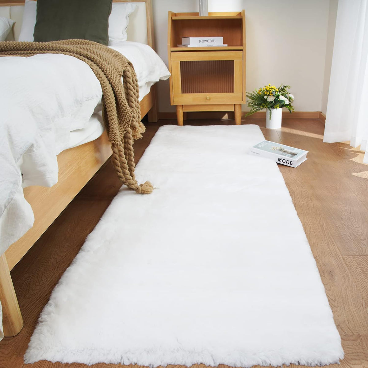 Ghouse Soft Faux Sheepskin Fur Rug 2x4 Black Fluffy Bedside Rugs Plush Rug Shag Nursery Carpet Area Rugs for Living Room Bedroom Playing Room Decor