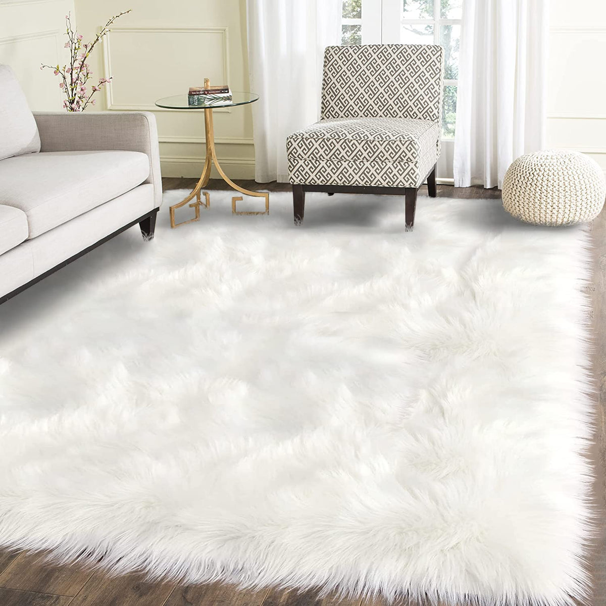 Latepis White Sheepskin Rug 2x3 Faux Fur Sheepskin Rug for Living Room Fluffy Washable Rugs for Bedroom Luxury Room Decor Furry Rugs Rectangle
