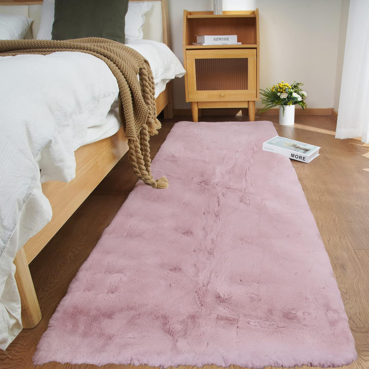 Ghouse Soft Faux Sheepskin Fur Rug 2x4 Black Fluffy Bedside Rugs Plush Rug Shag Nursery Carpet Area Rugs for Living Room Bedroom Playing Room Decor