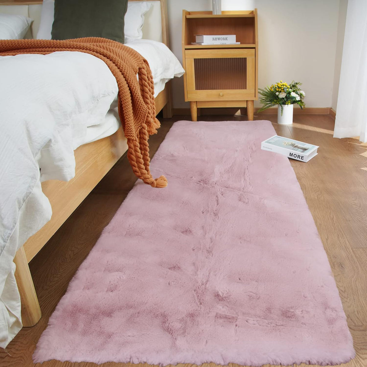 Ghouse Soft Faux Sheepskin Fur Rug 2x4 Black Fluffy Bedside Rugs Plush Rug Shag Nursery Carpet Area Rugs for Living Room Bedroom Playing Room Decor