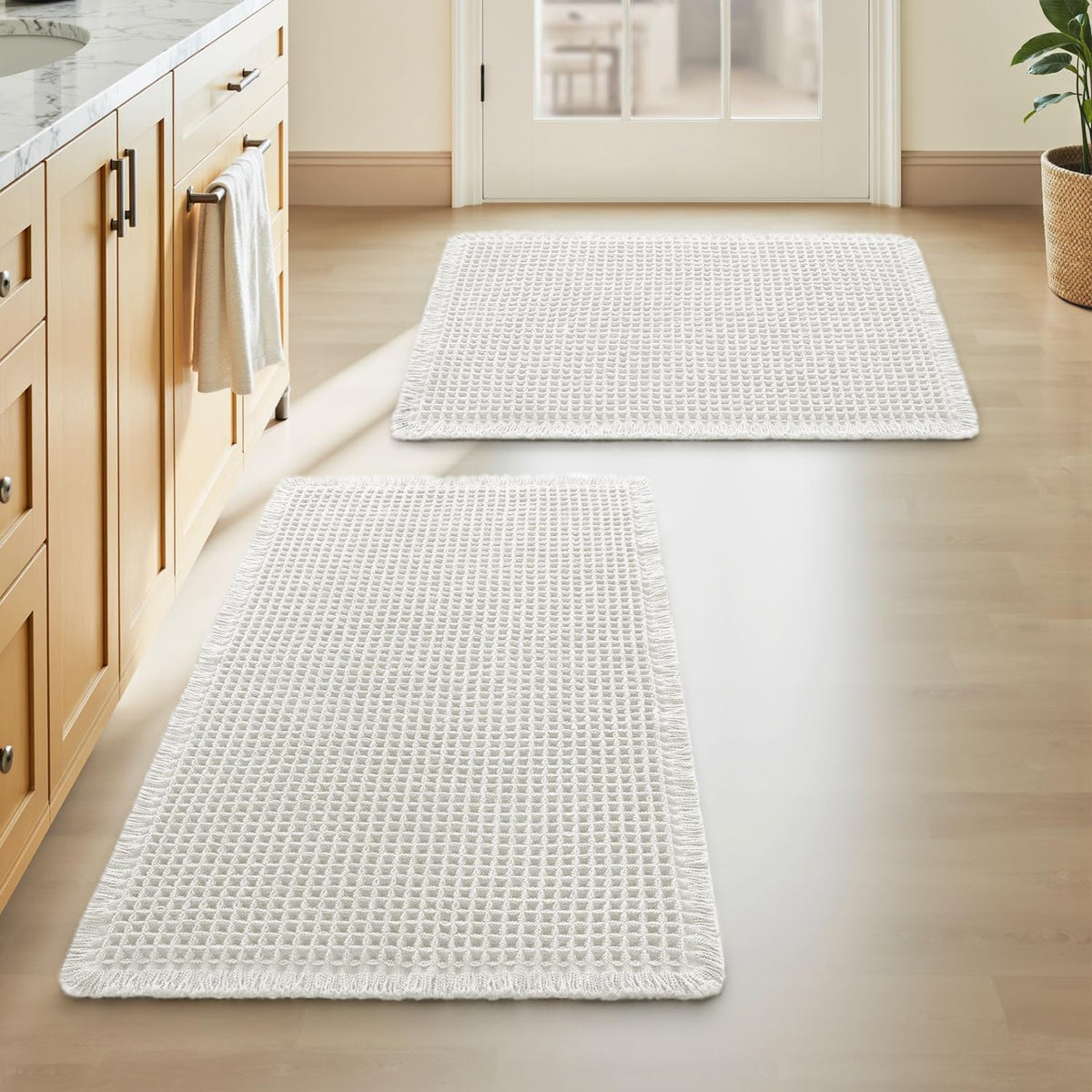 Upgraded Waffle Bath Mat Ultra Absorbent Non Slip Bathroom Mat, 17" x 24"