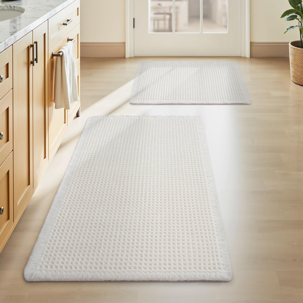 Upgraded Waffle Bath Mat Ultra Absorbent Non Slip Bathroom Mat, 17" x 24"