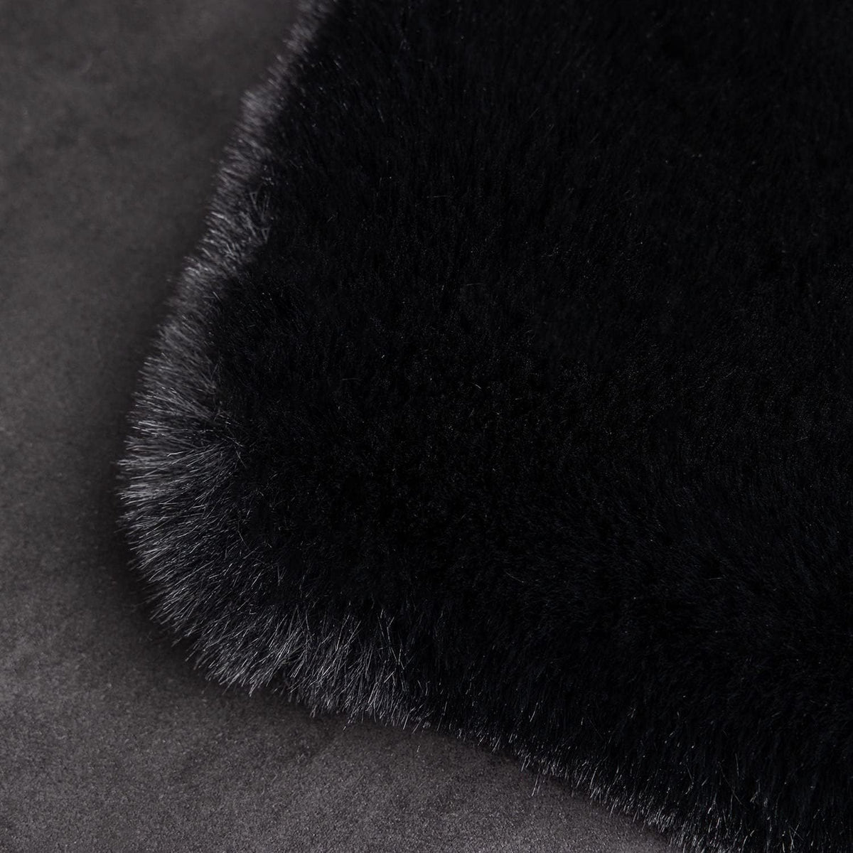 Ghouse Soft Faux Sheepskin Fur Rug 2x4 Black Fluffy Bedside Rugs Plush Rug Shag Nursery Carpet Area Rugs for Living Room Bedroom Playing Room Decor