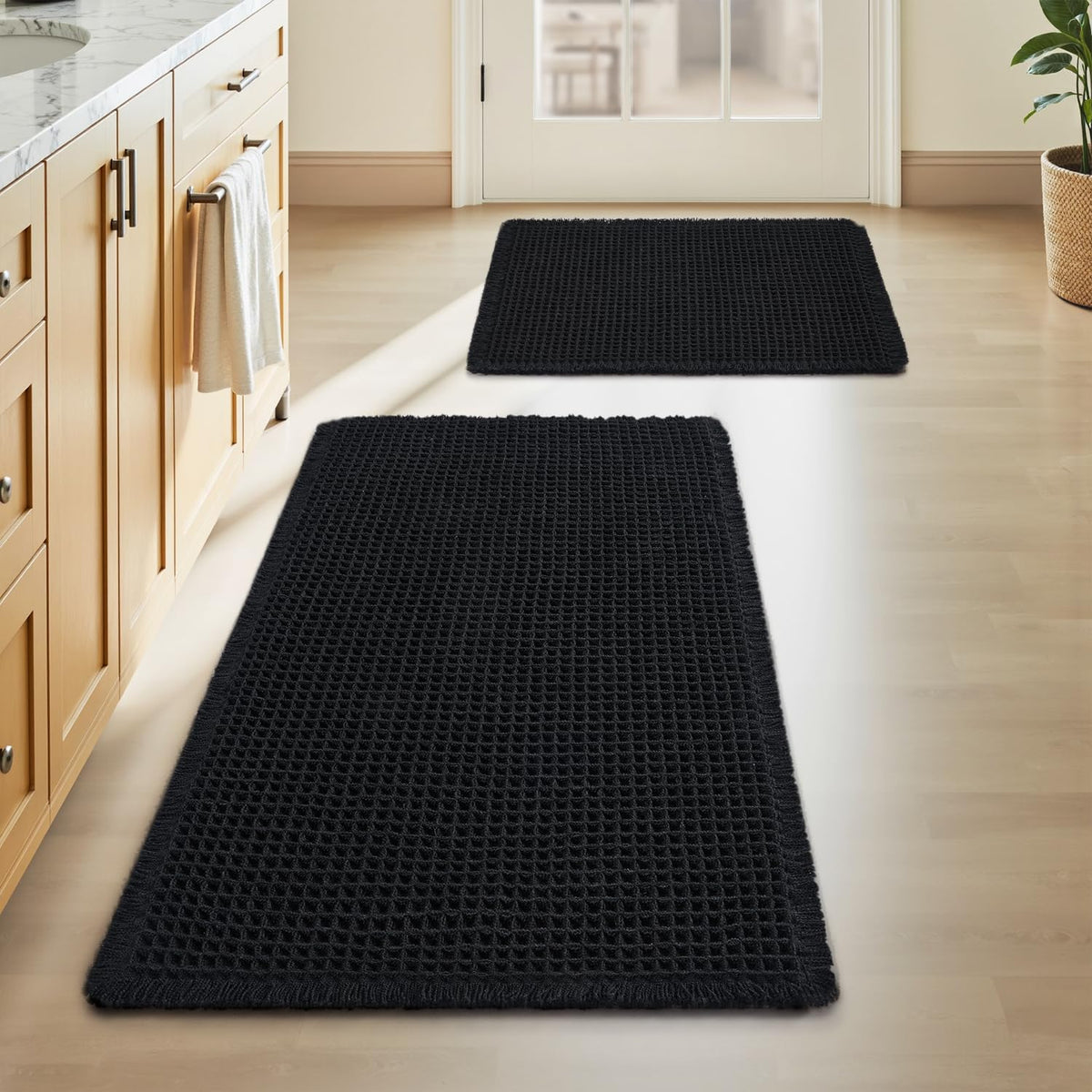 Upgraded Waffle Bath Mat Ultra Absorbent Non Slip Bathroom Mat, 17" x 24"