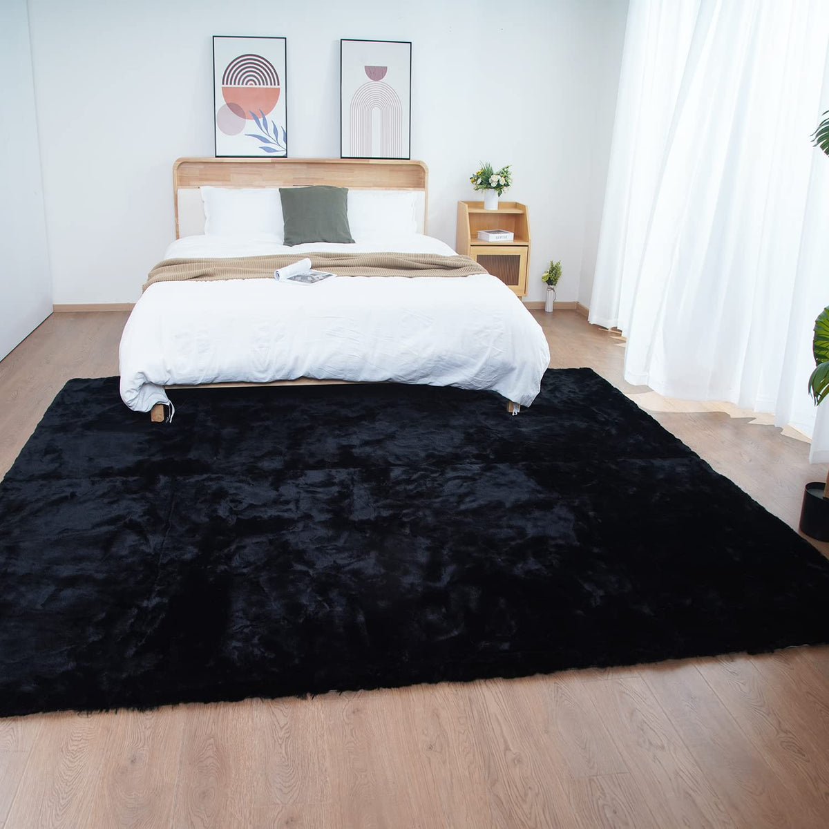 Ghouse Soft Faux Sheepskin Fur Rug 2x4 Black Fluffy Bedside Rugs Plush Rug Shag Nursery Carpet Area Rugs for Living Room Bedroom Playing Room Decor