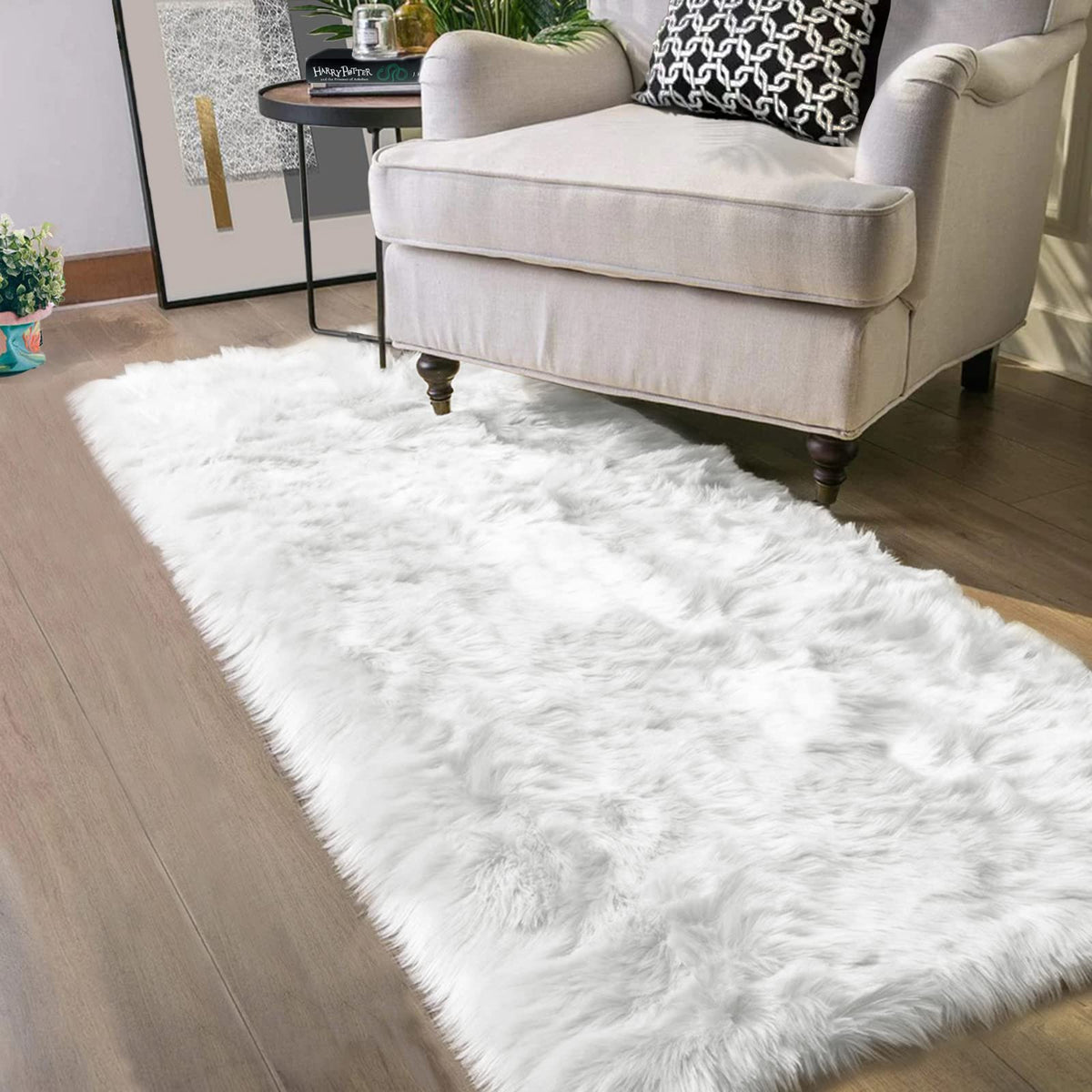 Latepis White Sheepskin Rug 2x3 Faux Fur Sheepskin Rug for Living Room Fluffy Washable Rugs for Bedroom Luxury Room Decor Furry Rugs Rectangle