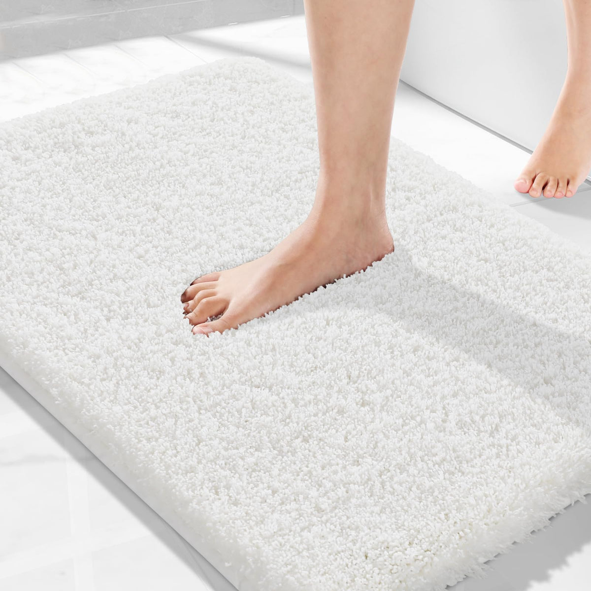 Yimobra Bathroom Rugs Non Slip Washable 32X20, Ultra Soft and Water Absorbent Bath Mats, Plush Fluffy Shower Mat Outside, Microfiber Thick Matts for Bathroom Floor/Tub, Light Gray and White