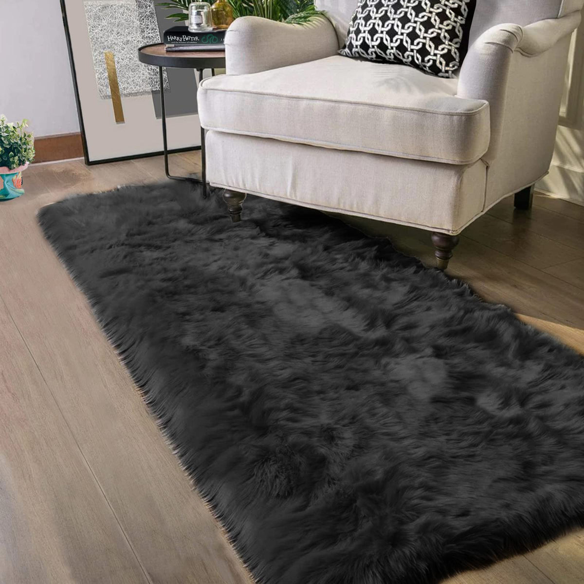 Latepis White Sheepskin Rug 2x3 Faux Fur Sheepskin Rug for Living Room Fluffy Washable Rugs for Bedroom Luxury Room Decor Furry Rugs Rectangle