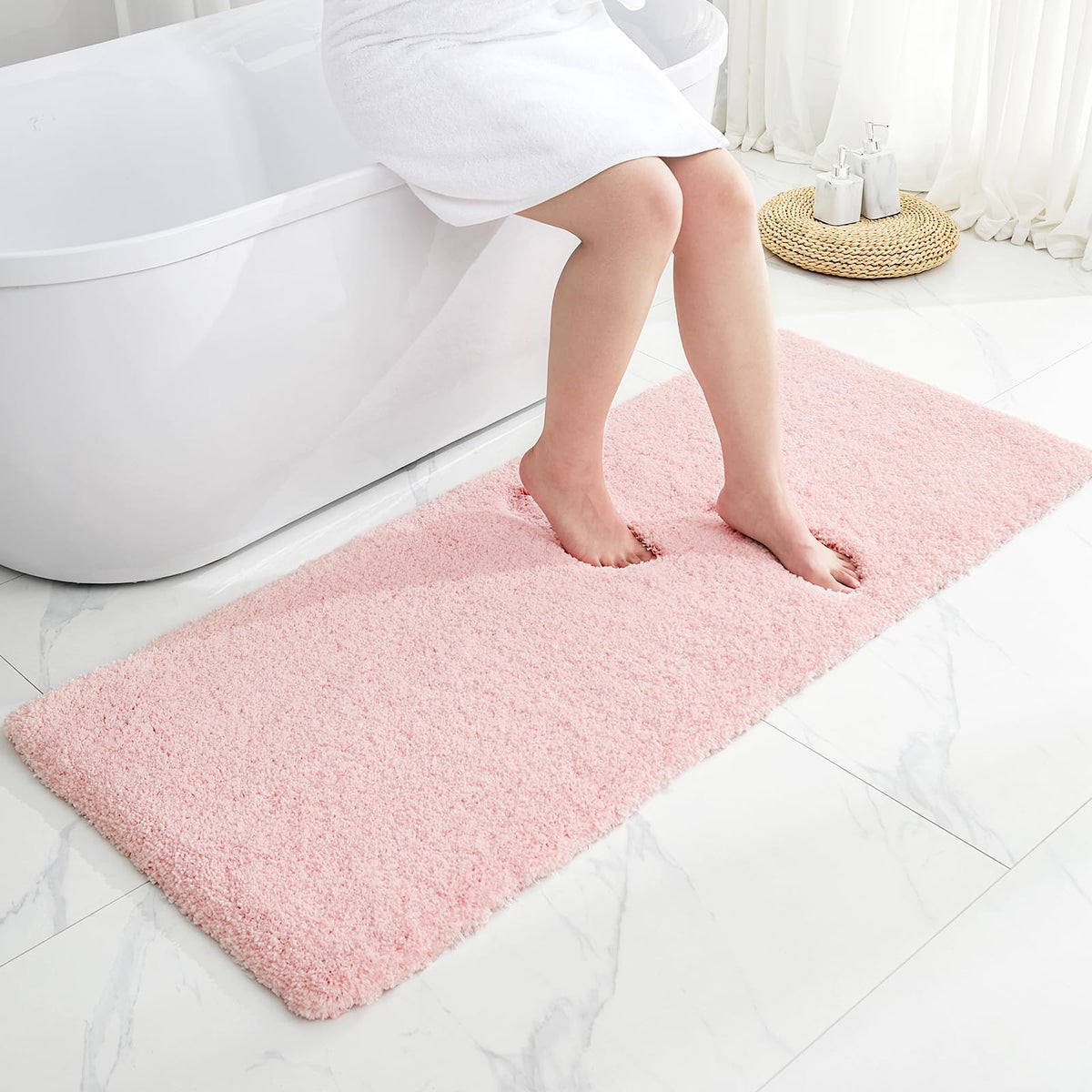 Disolla White Bathroom Rugs 17x24, Microfiber Non-Slip Plush Small Bath Mat
