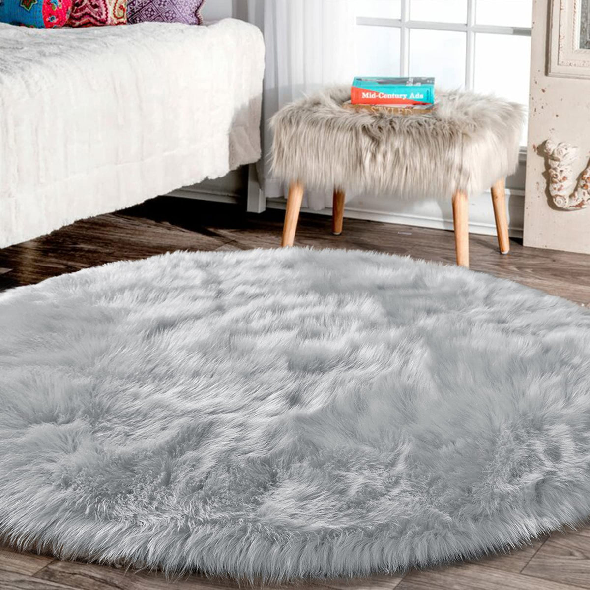 Latepis White Sheepskin Rug 2x3 Faux Fur Sheepskin Rug for Living Room Fluffy Washable Rugs for Bedroom Luxury Room Decor Furry Rugs Rectangle