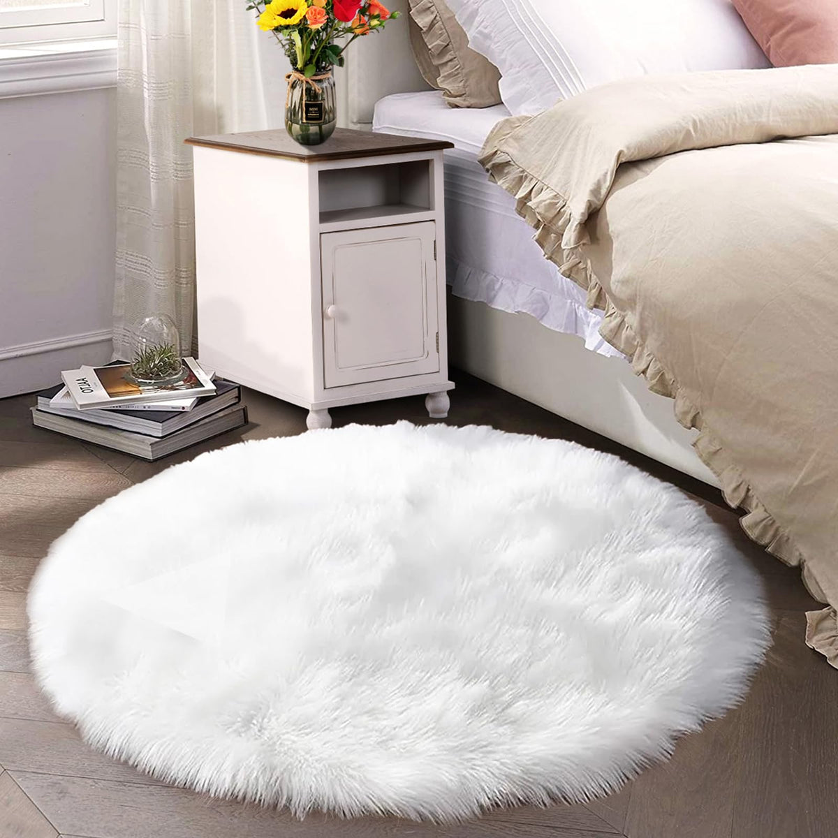 Latepis White Sheepskin Rug 2x3 Faux Fur Sheepskin Rug for Living Room Fluffy Washable Rugs for Bedroom Luxury Room Decor Furry Rugs Rectangle
