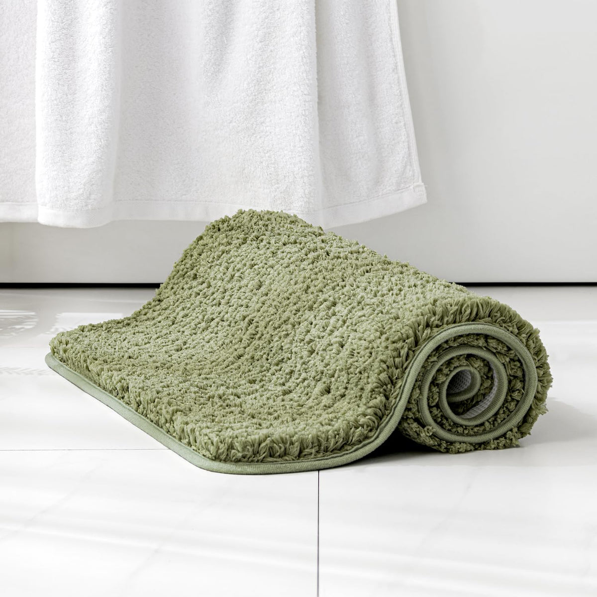 MIULEE Dark Purple Bathroom Rugs Soft Small Microfiber Bath Mat 16x24 Inch
