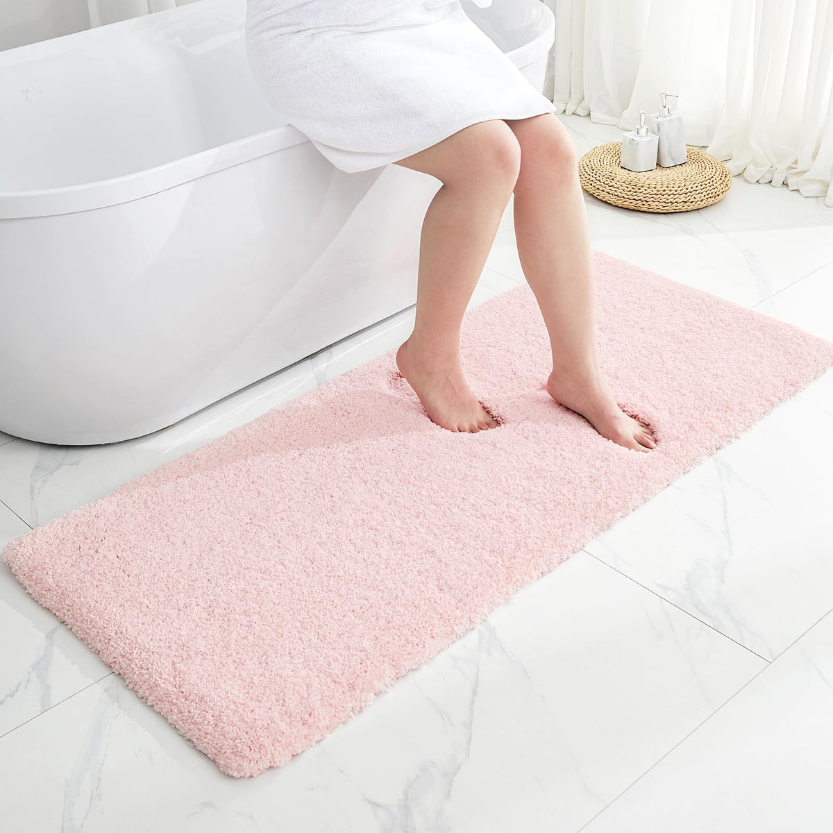 Disolla White Bathroom Rugs 17x24, Microfiber Non-Slip Plush Small Bath Mat