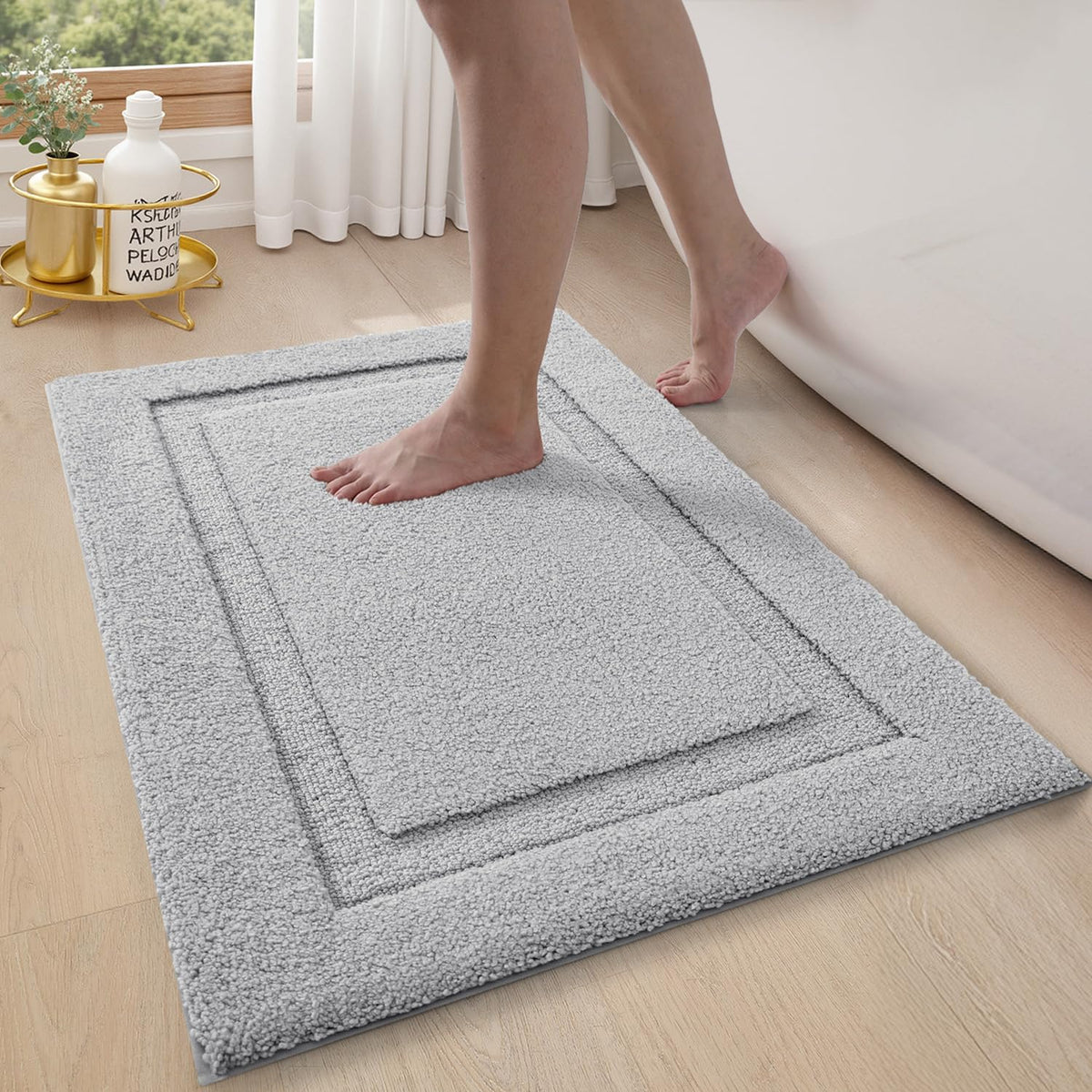 LUMI Ultra Soft Bathroom Rugs Absorbent, Non Slip Bath Mat 24x36, White