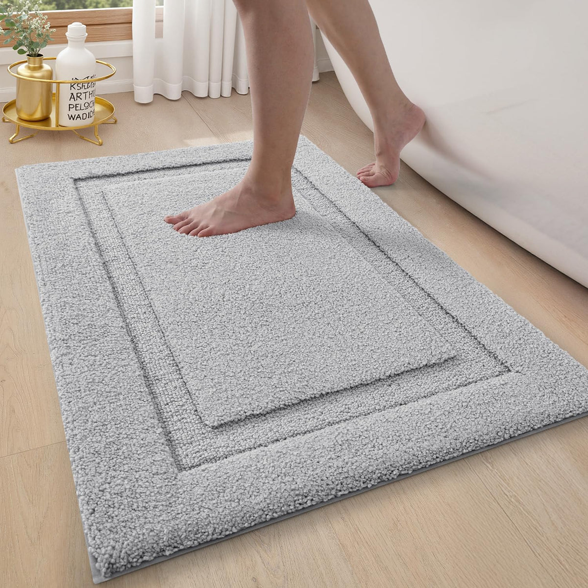 LUMI Ultra Soft Bathroom Rugs Absorbent, Non Slip Bath Mat 24x36, White