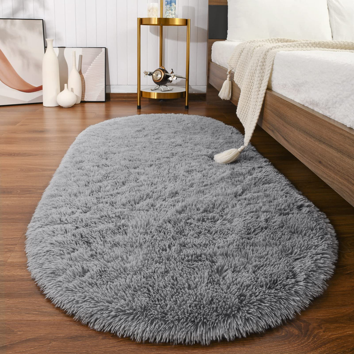Softlife Fluffy Rugs for Bedroom, Shag Cute Area Rug for Girls/Boys and Kids Baby Room Home Decor, 2.6 x 5.3 Feet Oval Indoor Carpet for Nursery Dorm Living Room, Creamy