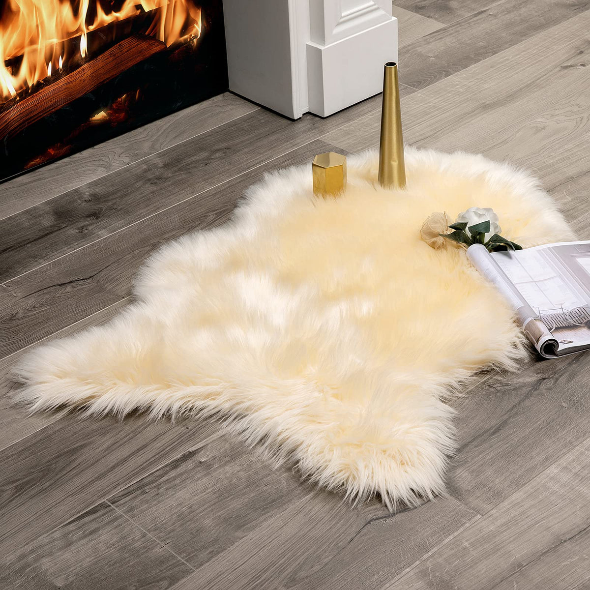 MIULEE Fluffy Area Rug 3x5 ft Faux Fur Sheepskin Rug for Bedroom White