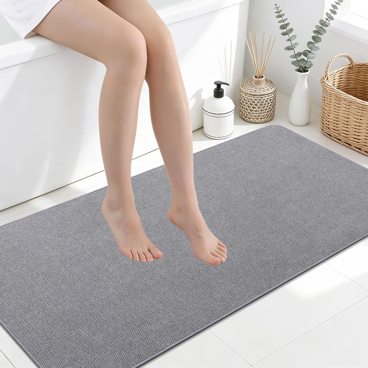 Smiry Ultra Thin Bath Mat 30X20, Non Slip Rubber Washable Bathroom Rugs