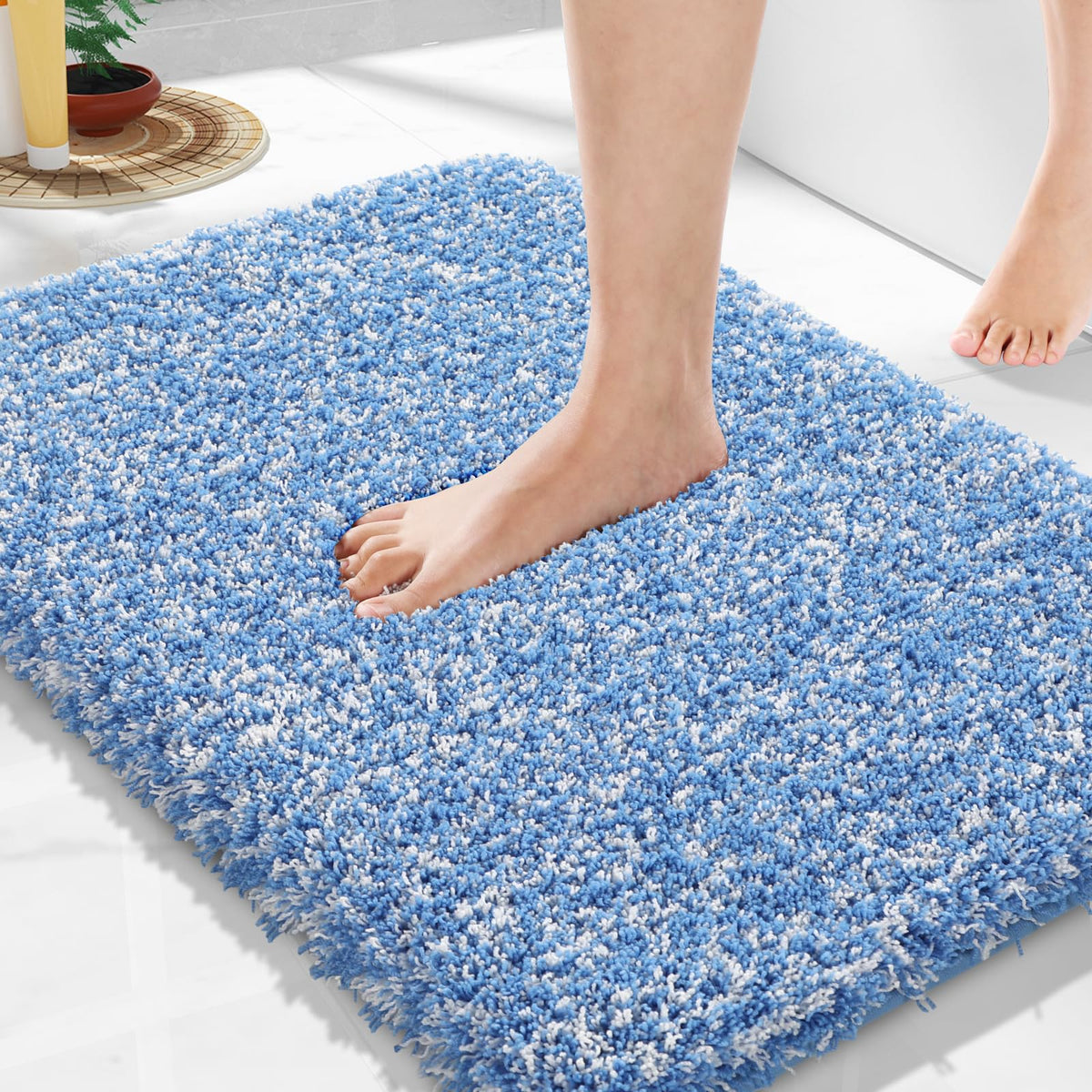 Yimobra Bathroom Rugs Non Slip Washable 32X20, Ultra Soft and Water Absorbent Bath Mats, Plush Fluffy Shower Mat Outside, Microfiber Thick Matts for Bathroom Floor/Tub, Light Gray and White