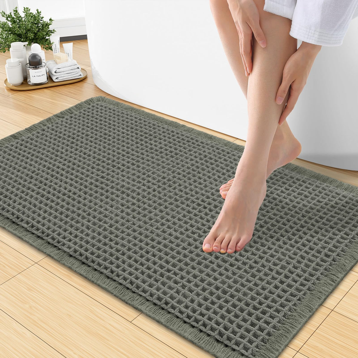 Smiry Waffle Bath Mat 30X20, Extra Soft Absorbent Bathroom Rugs, Brown