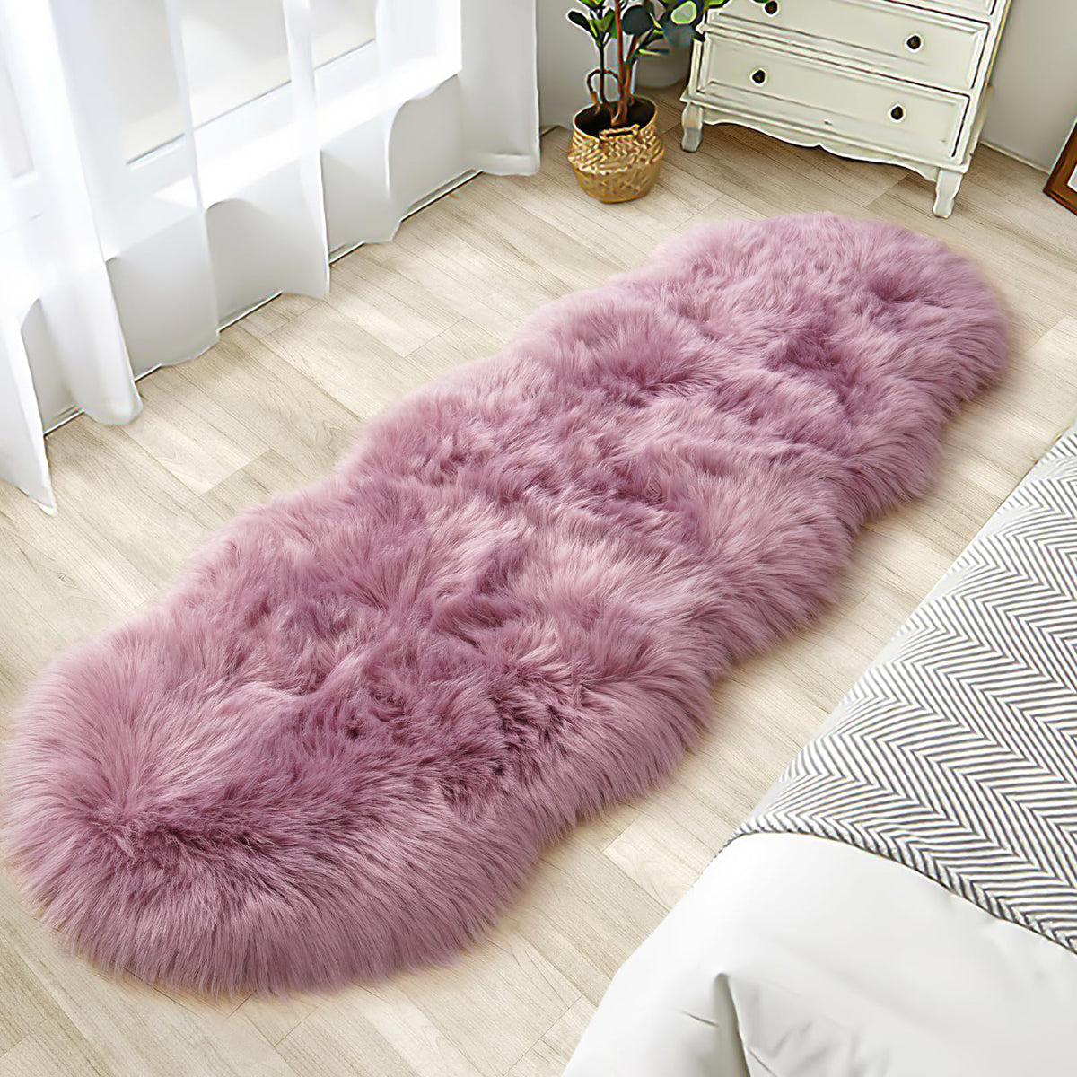 Tangsoo 2x6 Beige Faux Fur Rug,Soft Sheepskin Fluffy Runner Rug for Bedroom