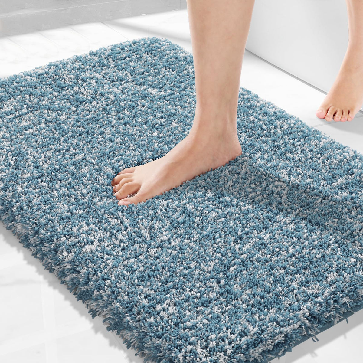Yimobra Bathroom Rugs Non Slip Washable 32X20, Ultra Soft and Water Absorbent Bath Mats, Plush Fluffy Shower Mat Outside, Microfiber Thick Matts for Bathroom Floor/Tub, Light Gray and White