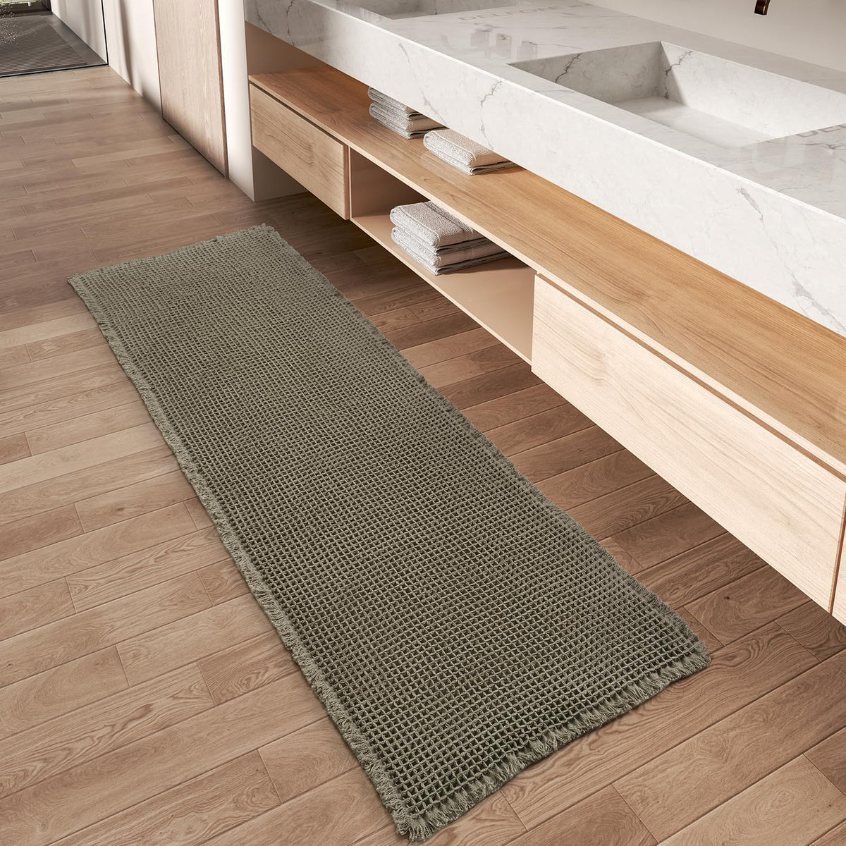 Upgraded Waffle Bath Mat Ultra Absorbent Non Slip Bathroom Mat, 17" x 24"