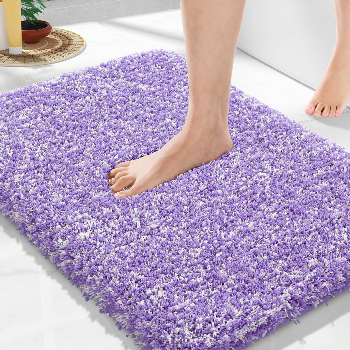 Yimobra Bathroom Rugs Non Slip Washable 32X20, Ultra Soft and Water Absorbent Bath Mats, Plush Fluffy Shower Mat Outside, Microfiber Thick Matts for Bathroom Floor/Tub, Light Gray and White