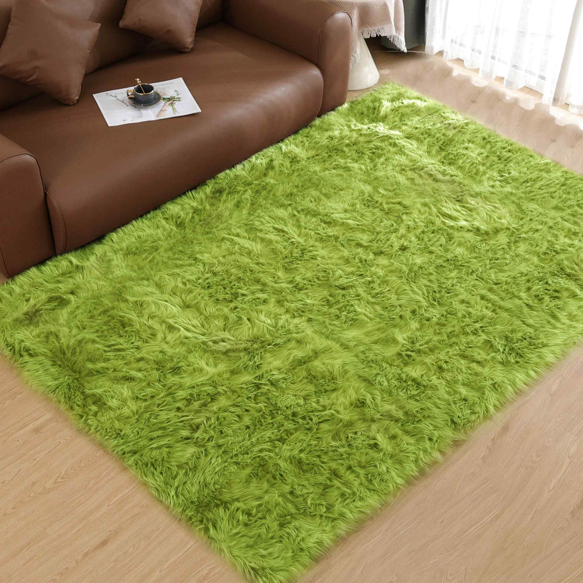 Goolela White Fluffy Faux Fur Rug for Bedroom Faux Sheepskin Rug 2x3 White Fuzzy Furry Bedside Carpet Dining Room Playroom Dorm Small Washable Rectangle