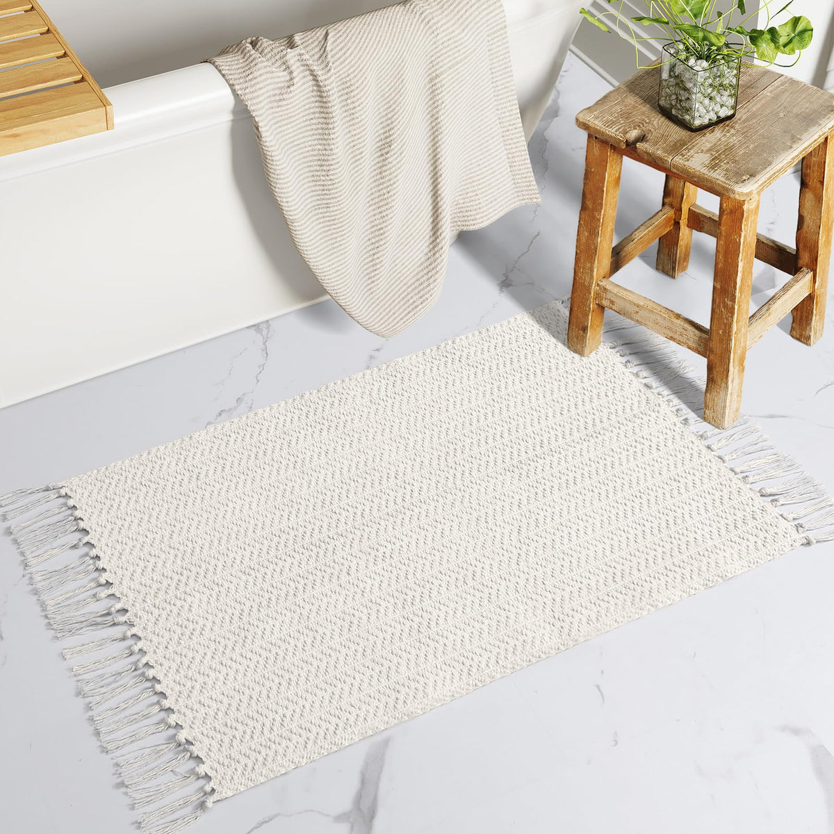 Lahome Belle Boho Bathroom Rugs, Small 2x3 Front Door Mat Lightweight Kitchen Rug Woven Cotton Area Rug with Tassels, Farmhouse Washable Black and White Throw Rug Low Pile Carpet for Entry Laundry