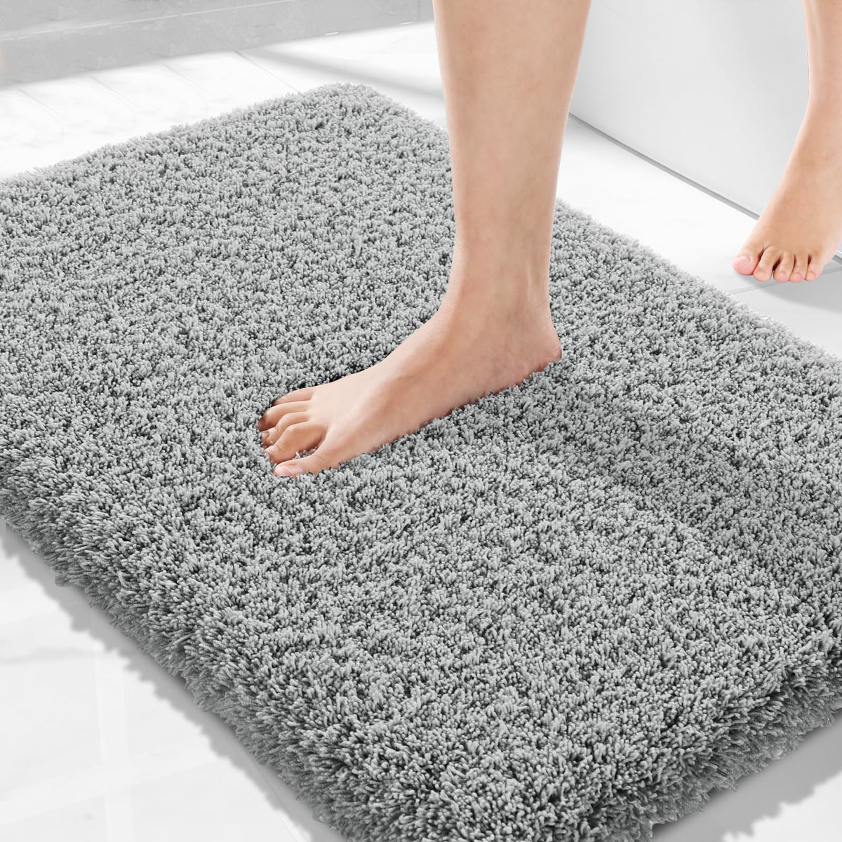 Yimobra Bathroom Rugs Non Slip Washable 32X20, Ultra Soft and Water Absorbent Bath Mats, Plush Fluffy Shower Mat Outside, Microfiber Thick Matts for Bathroom Floor/Tub, Light Gray and White