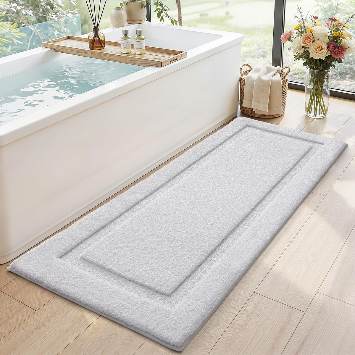 LUMI Ultra Soft Bathroom Rugs Absorbent, Non Slip Bath Mat 24x36, White