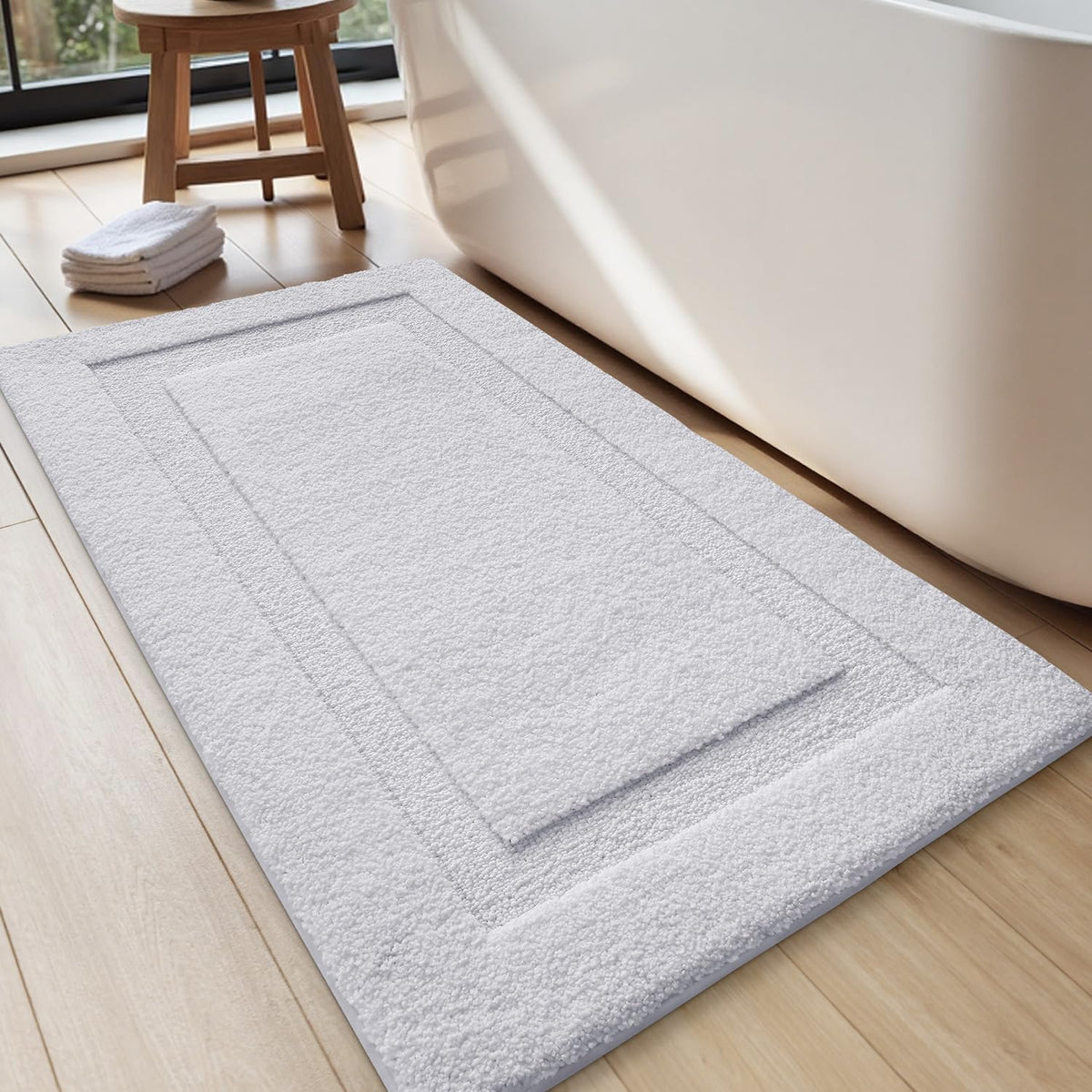 LUMI Ultra Soft Bathroom Rugs Absorbent, Non Slip Bath Mat 24x36, White