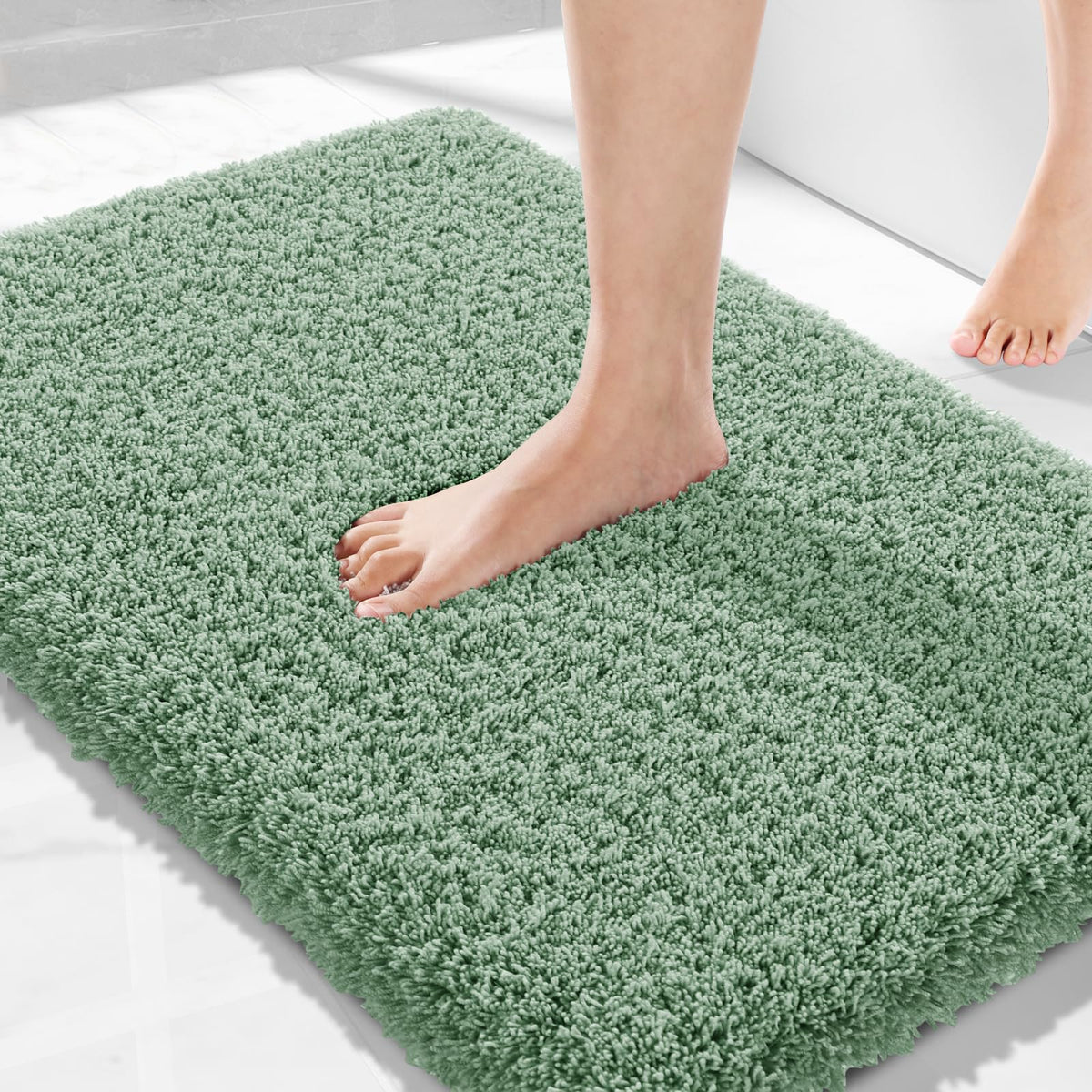 Yimobra Bathroom Rugs Non Slip Washable 32X20, Ultra Soft and Water Absorbent Bath Mats, Plush Fluffy Shower Mat Outside, Microfiber Thick Matts for Bathroom Floor/Tub, Light Gray and White