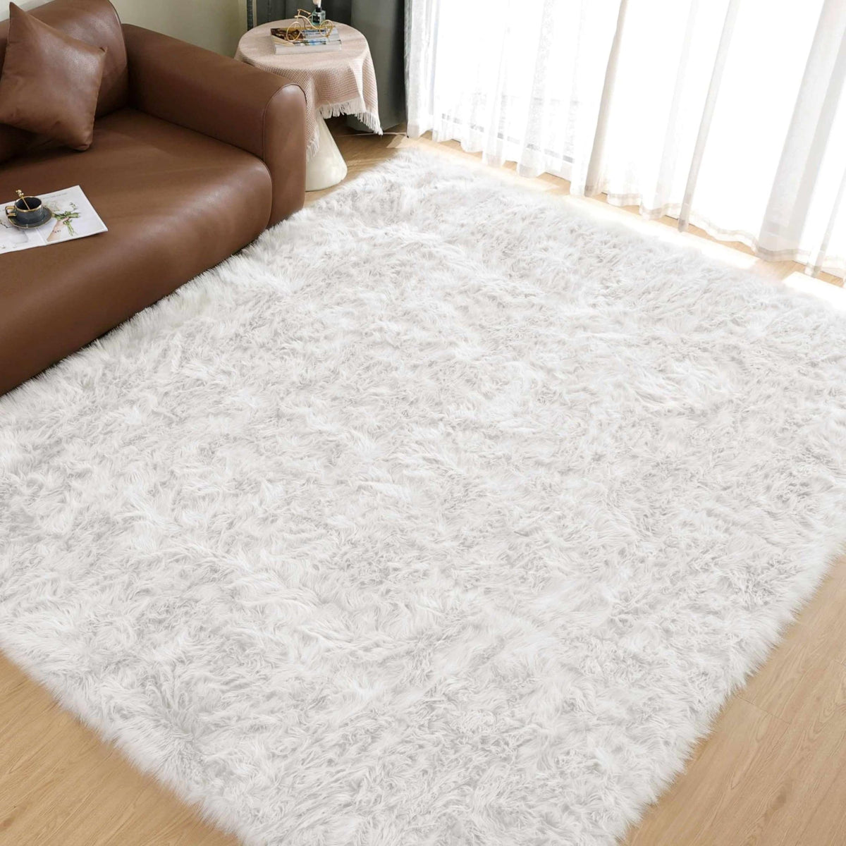Goolela White Fluffy Faux Fur Rug for Bedroom Faux Sheepskin Rug 2x3 White Fuzzy Furry Bedside Carpet Dining Room Playroom Dorm Small Washable Rectangle