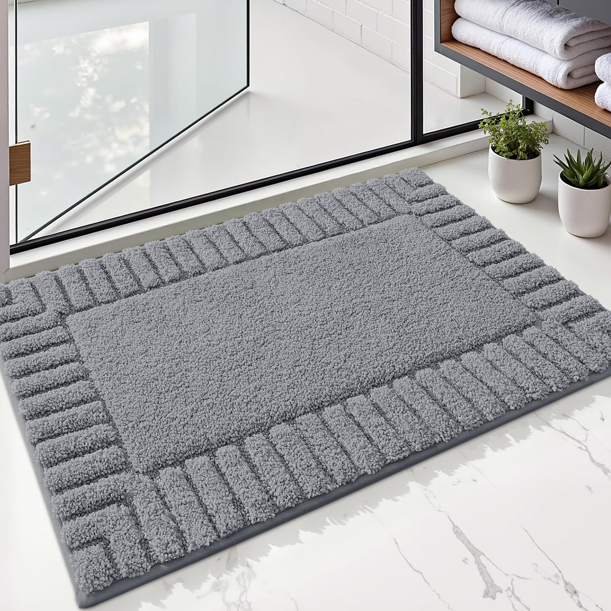 LUMI Soft Bathroom Rugs Absorbent, Non Slip Bath Mat 20x32, White