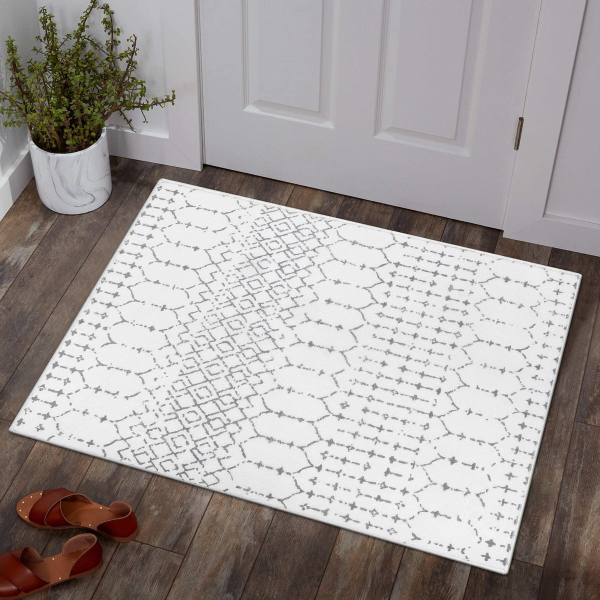 Lahome Moroccan Indoor Rugs for Entryway 2x3 Area Rug Non-Slip Backing Washable Inside Door Mats Low-Profile Throw Soft Rugs for Bathroom, Geometric Print Distressed Blue Rug for Kitchen Bedside Hana