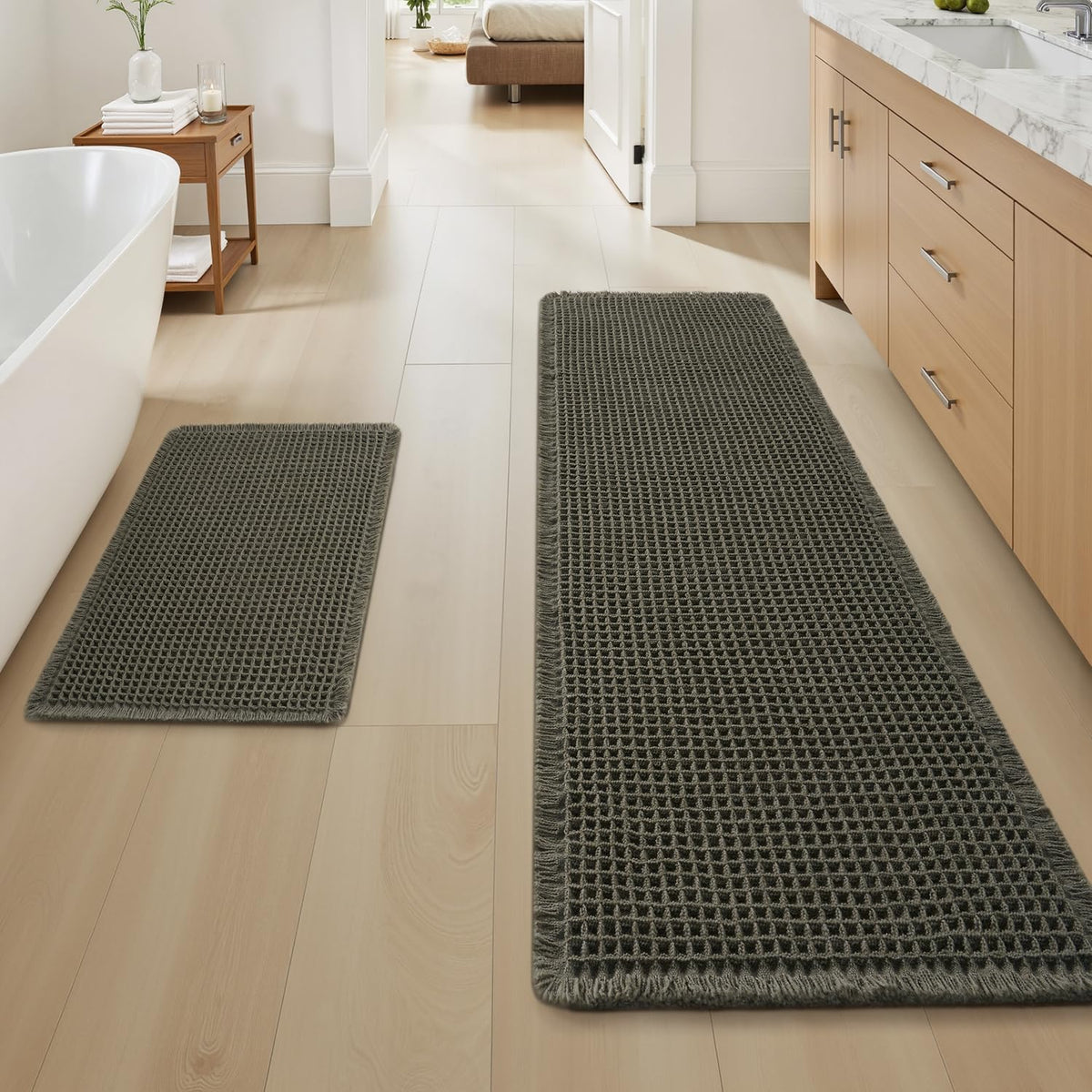 Upgraded Waffle Bath Mat Ultra Absorbent Non Slip Bathroom Mat, 17" x 24"