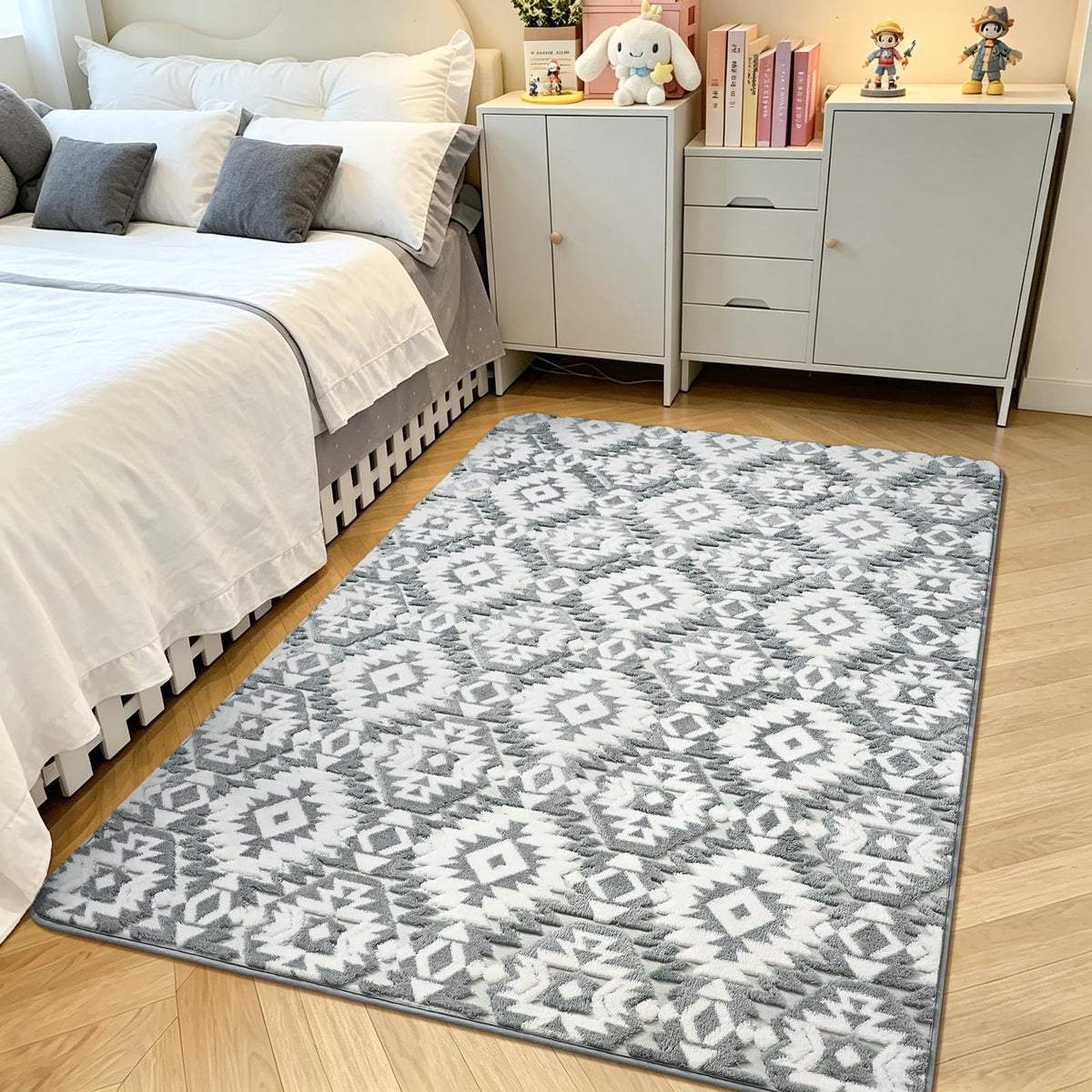 Grey Fluffy Area Rug for Bedroom, 3x5 Geometric Shag Rugs