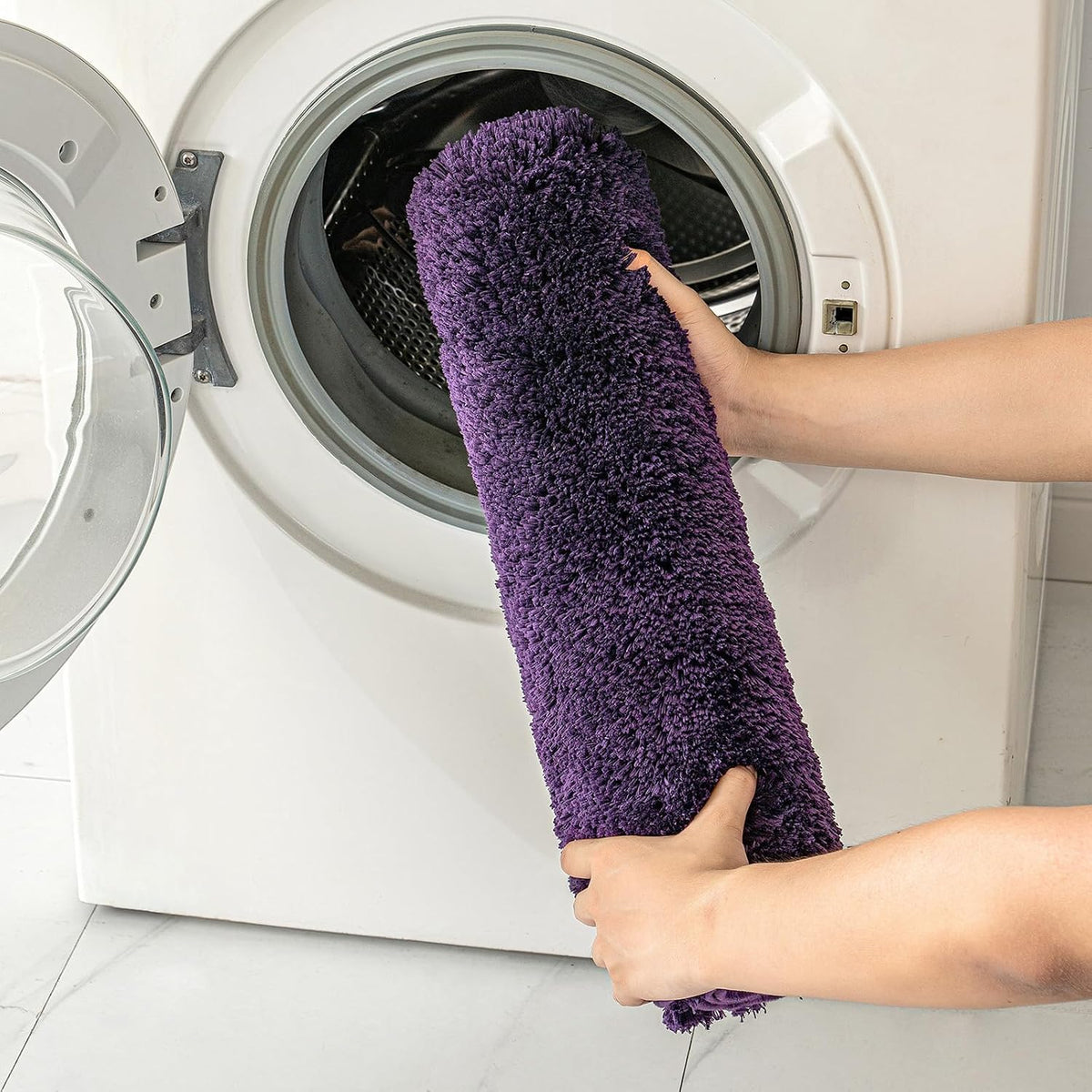 MIULEE Dark Purple Bathroom Rugs Soft Small Microfiber Bath Mat 16x24 Inch