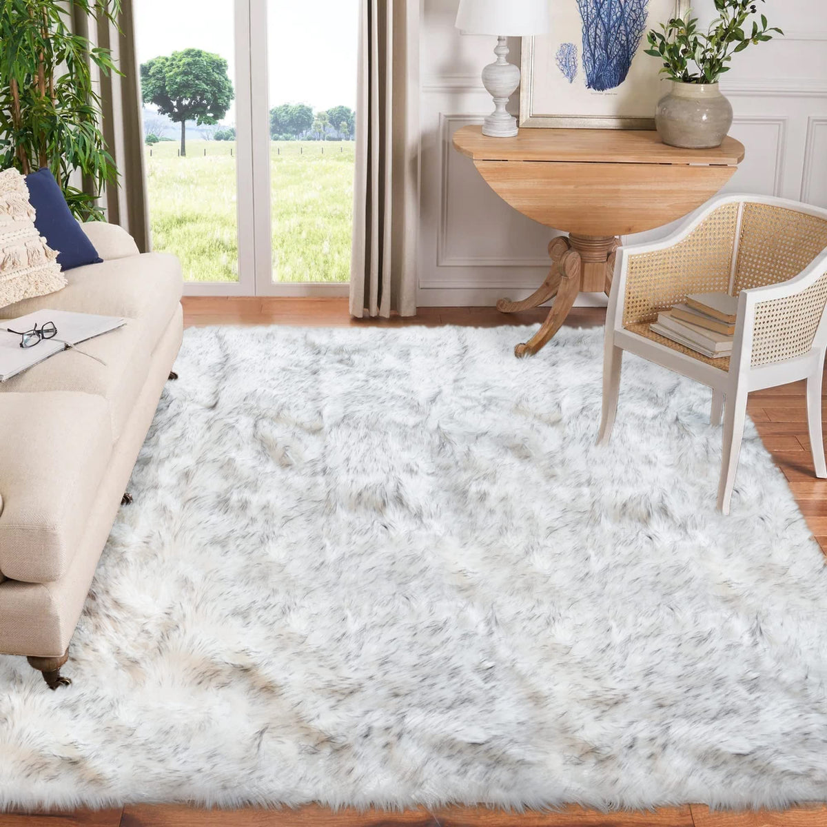 Goolela White Fluffy Faux Fur Rug for Bedroom Faux Sheepskin Rug 2x3 White Fuzzy Furry Bedside Carpet Dining Room Playroom Dorm Small Washable Rectangle