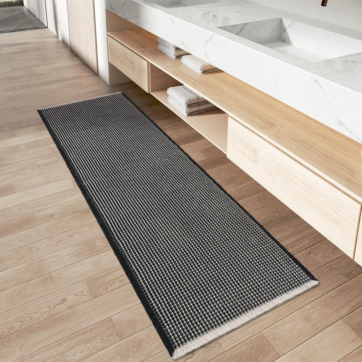 Upgraded Waffle Bath Mat Ultra Absorbent Non Slip Bathroom Mat, 17" x 24"