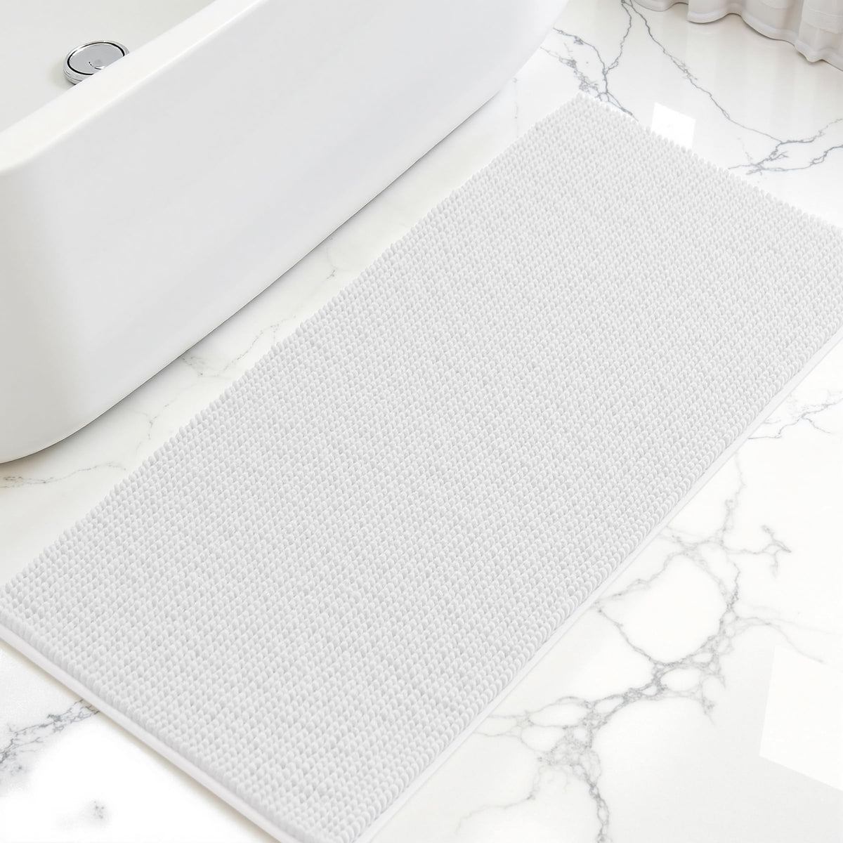 SUBRTEX Bathroom Rugs Chenille Bath Rug Soft Short Plush Bath Mat Soft Shower Mat Water Absorbent Shower Mat Quick Dry Machine Washable(White,18" x 24")